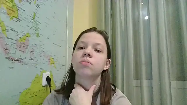 Snapshot of Paradise_Tease chatting on 02.17.26 Paradise Tease online show from 02.17.26