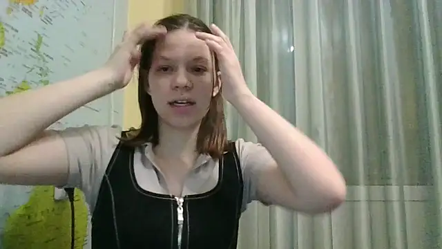 Snapshot of Paradise_Tease chatting on 02.18.26 Paradise Tease online show from 02.18.26