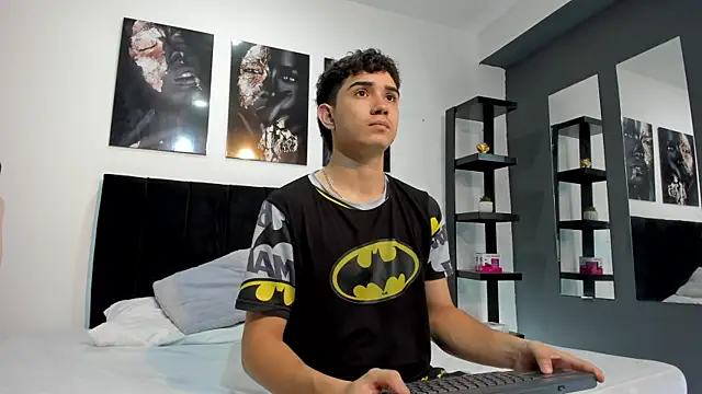 Alejo Grey online show from 01.10.26