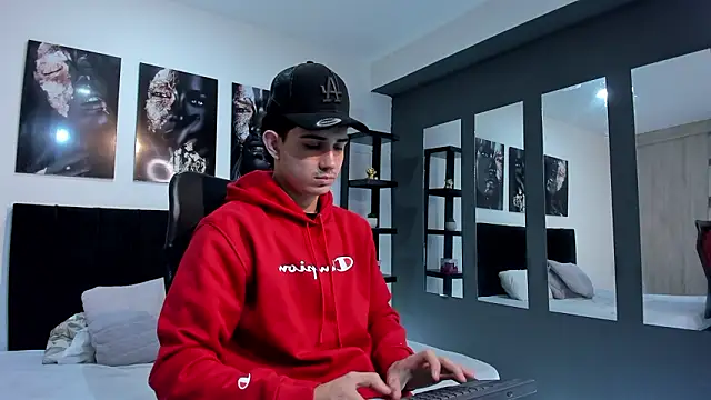 Alejo Grey online show from 01.15.26