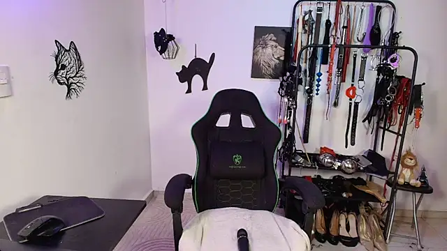 ariannaconnor  online show from 03.27.26