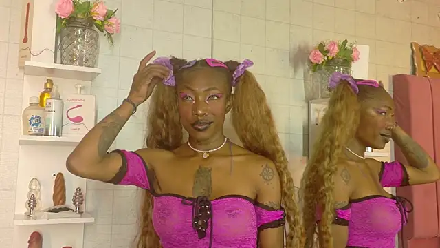 DaniaMarcell online show from 01.14.26