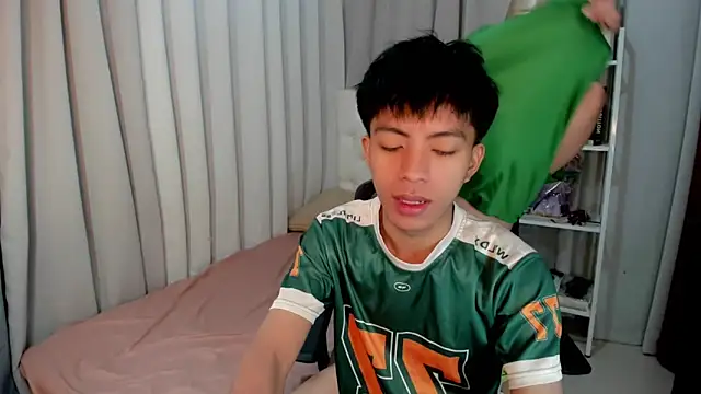 davincihugecock online show from 02.21.26