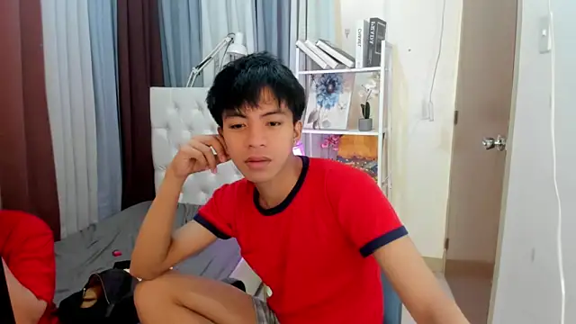 davincihugecock online show from 04.16.26