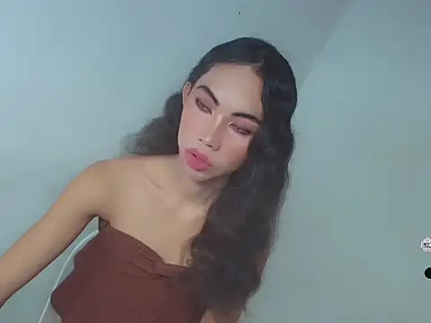 Snapshot of Massivecockfiona chatting on 02.15.26 Massivecockfiona online show from 02.15.26