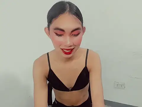 Snapshot of Massivecockfiona chatting on 02.27.26 Massivecockfiona online show from 02.27.26