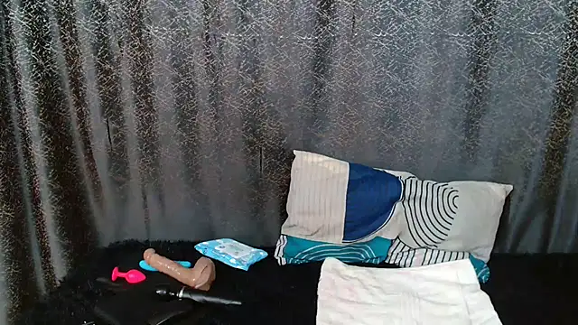 Amanda April online show from 03.20.26