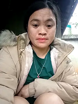 Snapshot of Chaomay_k9 chatting on 02.25.26 Chaomay k9 online show from 02.25.26