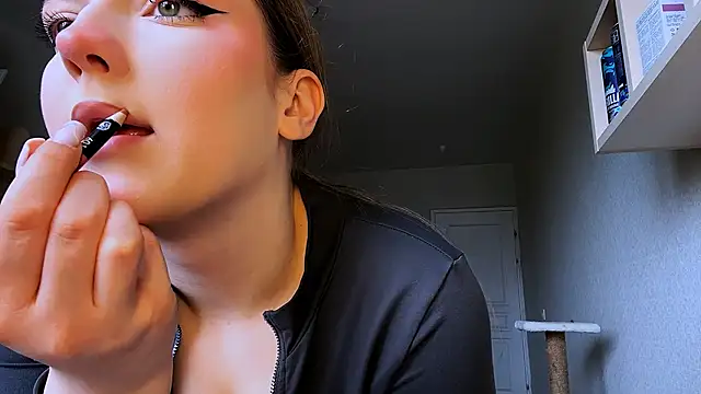 JammieMickiewicz online show from 04.07.26