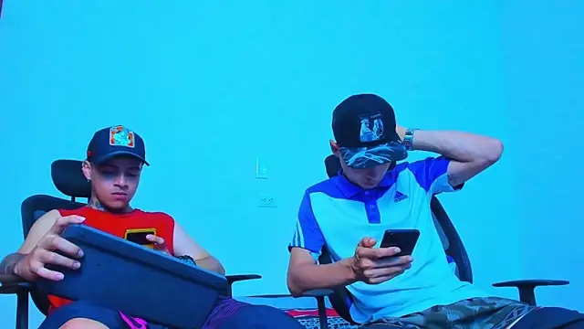 Snapshot of Thomas-Wil chatting on 03.16.26 Thomas-Wil online show from 03.16.26