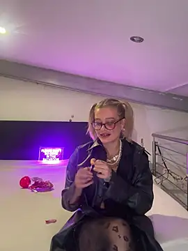 Zungenlolly quinn online show from 01.09.26