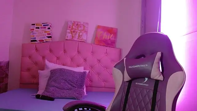 London Rivers19 online show from 02.20.26