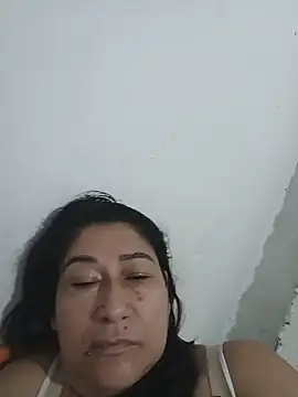 Snapshot of PatriciaGrajales chatting on 06.11.26 PatriciaGrajales online show from 06.11.26