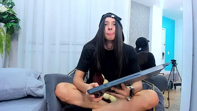 Snapshot of ViictoriiaSaenz chatting on 02.20.26 ViictoriiaSaenz online show from 02.20.26