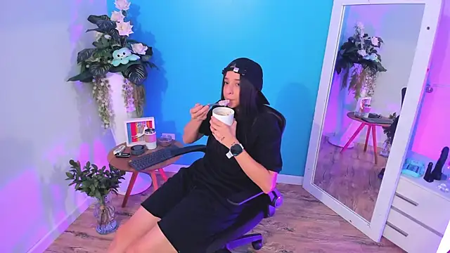 Snapshot of ViictoriiaSaenz chatting on 02.24.26 ViictoriiaSaenz online show from 02.24.26