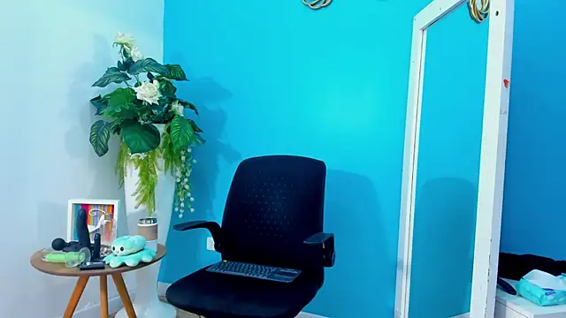 Snapshot of ViictoriiaSaenz chatting on 03.03.26 ViictoriiaSaenz online show from 03.03.26