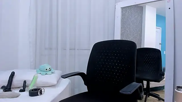 ViictoriiaSaenz online show from 03.30.26