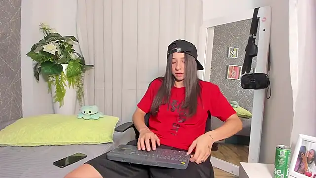 ViictoriiaSaenz online show from 04.21.26