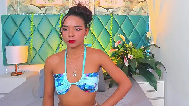 Snapshot of AlexiiaBrown chatting on 05.20.26 AlexiiaBrown online show from 05.20.26