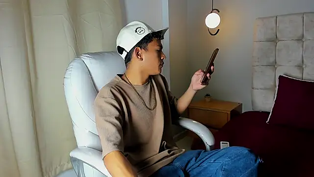 twink royale18 online show from 02.23.26