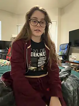 Snapshot of julia4thewin chatting on 02.19.26 julia4thewin online show from 02.19.26