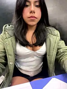 Snapshot of katerinnn99 chatting on 01.14.26 katerinnn99 online show from 01.14.26