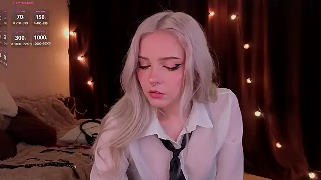 ShyniAlice online show from 02.09.26