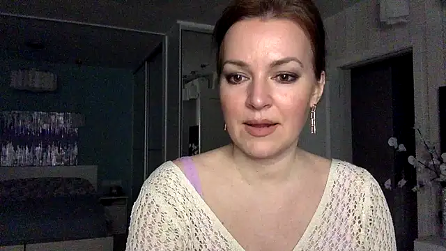 Ivoryne online show from 04.25.26