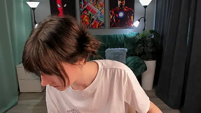 KikaOsterman online show from 04.13.26