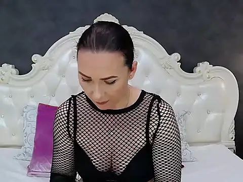 VeraNoir online show from 01.15.26