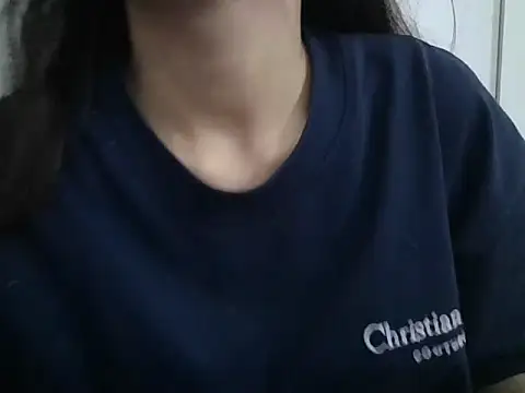 Snapshot of berry_alma06 chatting on 05.17.26 berry alma06 online show from 05.17.26