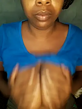 Snapshot of bigboobylicious chatting on 02.07.26 bigboobylicious online show from 02.07.26