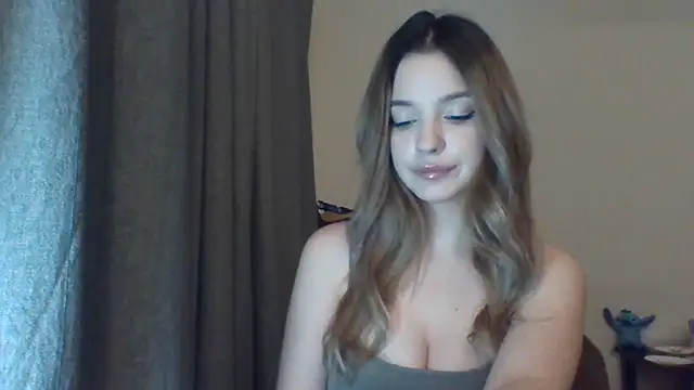 Snapshot of EvelineMagnetic chatting on 05.03.26 EvelineMagnetic online show from 05.03.26