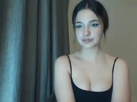 Snapshot of EvelineMagnetic chatting on 05.04.26 EvelineMagnetic online show from 05.04.26