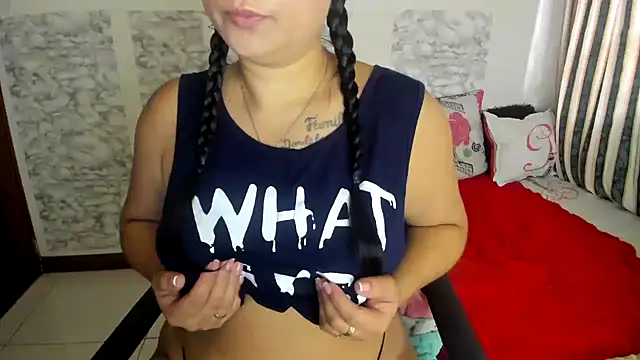 Snapshot of XXXStephanie_XXX chatting on 06.18.26 XXXStephanie XXX online show from 06.18.26