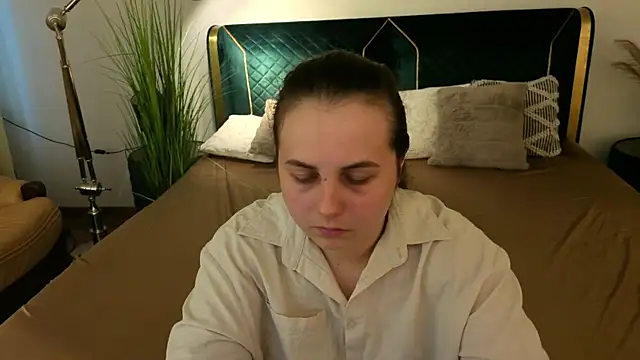 MikaFoxy online show from 04.06.26