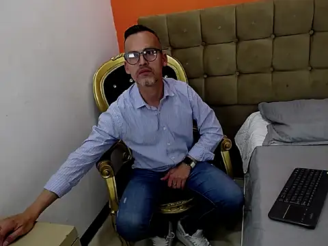 Oswalldo   online show from 02.04.26