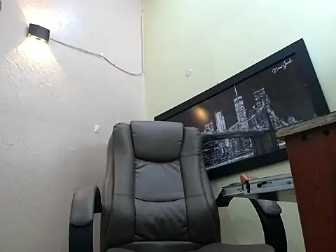 Oswalldo   online show from 02.20.26