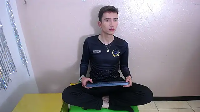 Iam Smith  online show from 02.27.26