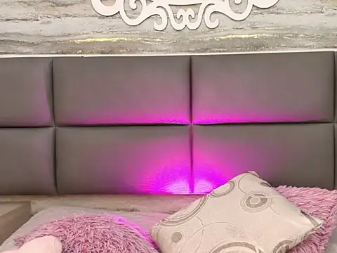 Little Mayy online show from 02.01.26