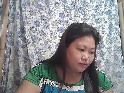 Snapshot of pinay_rose14 chatting on 05.03.26 pinay rose14 online show from 05.03.26