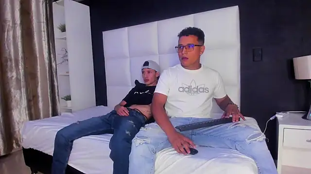 Alejandro Tom online show from 01.11.26