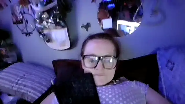 DisireAfterDark online show from 02.15.26