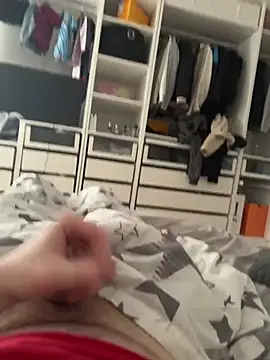 Snapshot of NotatingGrinder chatting on 02.28.26 NotatingGrinder online show from 02.28.26