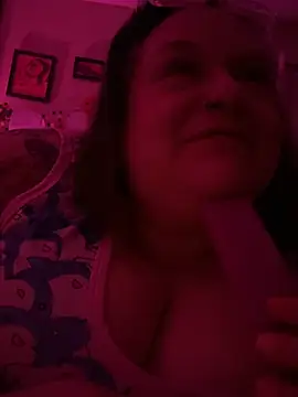 Snapshot of theUnihorniest chatting on 02.05.26 theUnihorniest online show from 02.05.26