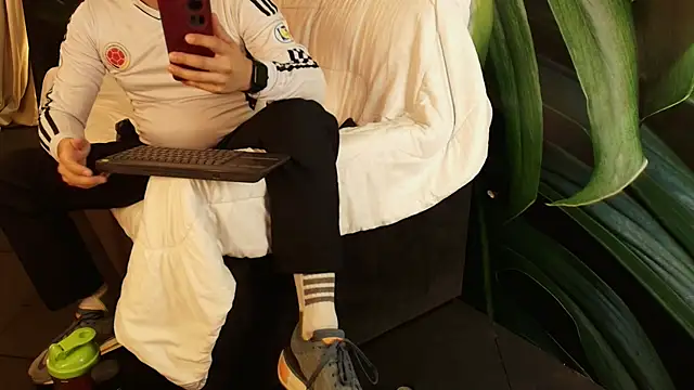 adamleexe online show from 01.12.26