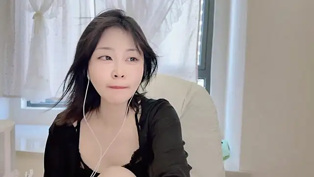 Snapshot of Onefiona chatting on 07.08.26 Onefiona online show from 07.08.26