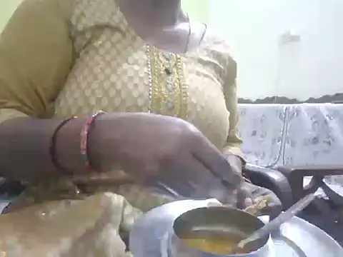 Snapshot of mohini_bhabhi chatting on 06.25.26 mohini bhabhi online show from 06.25.26