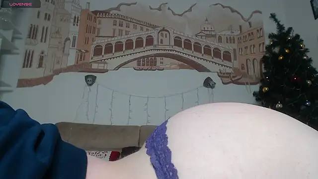 Secret Emma online show from 01.16.26