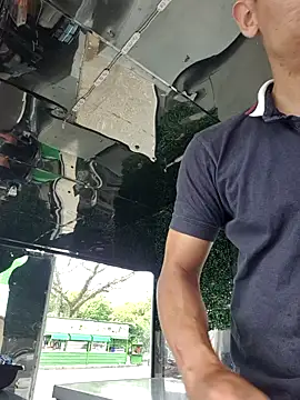 Snapshot of Andres_storm chatting on 04.05.26 Andres storm online show from 04.05.26